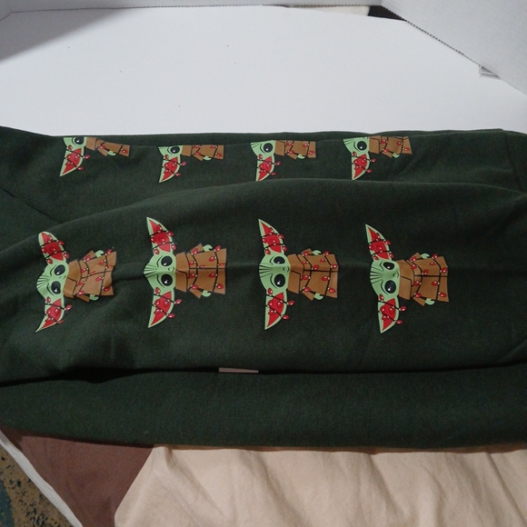 Star Wars Grogu Christmas Crew Neck Sweater XXL Unisex - Picture 5 of 7